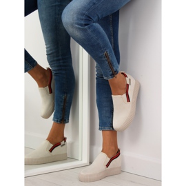 Trampki slip-on beżowe 107-40 Beige II-GAT beżowy