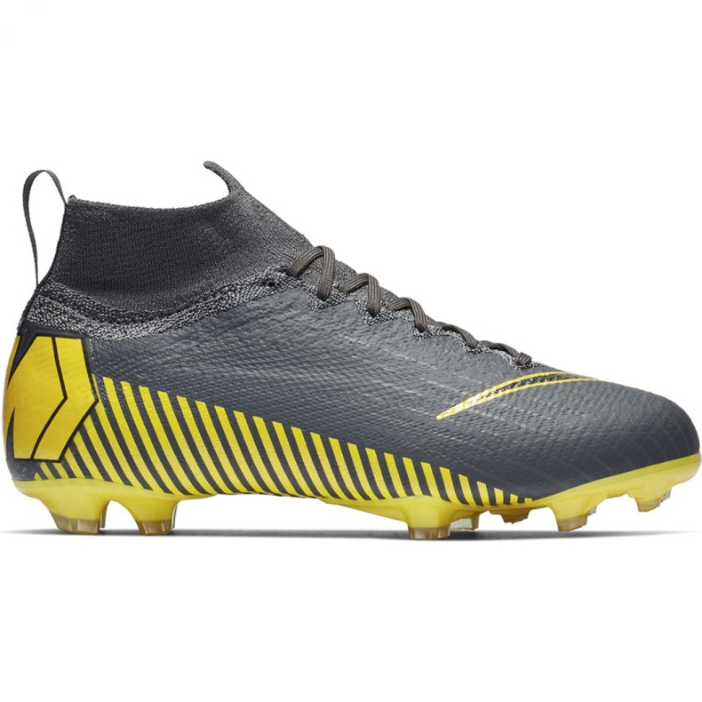 Buty piłkarskie Nike Mercurial Superfly 6 Elite Fg Jr AH7340-070 czarne szare