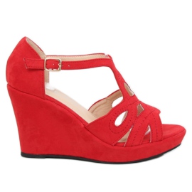Sandałki na koturnie czerwone LM-002 Red