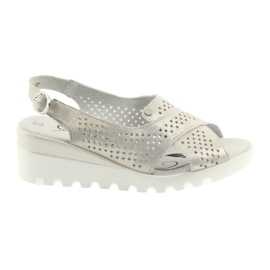 Złote sandały damskie na koturnie Filippo 729 złoty