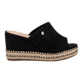 Best Shoes Klapki Na Koturnie czarne