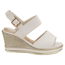 SHELOVET Lekkie Białe Sandałki