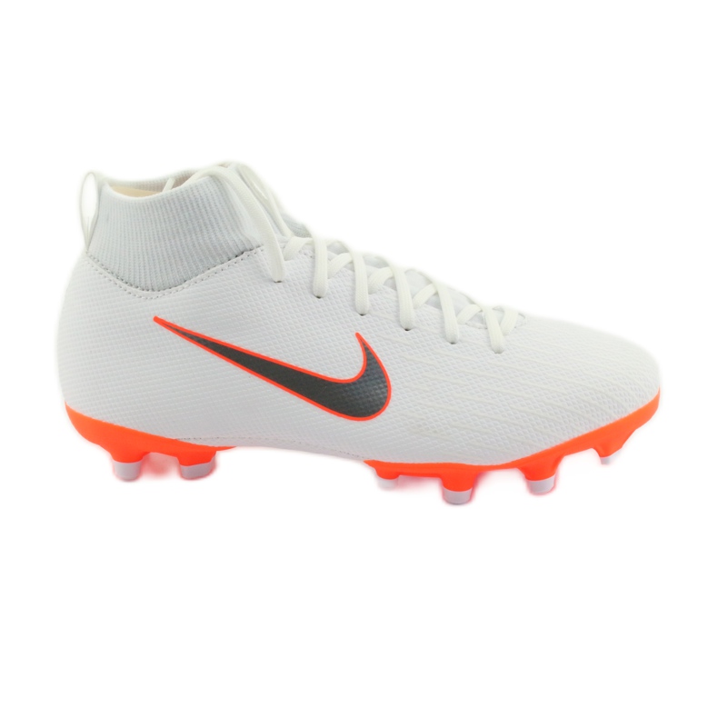 Buty piłkarskie Nike Superfly 6 Academy AH7337-107 białe