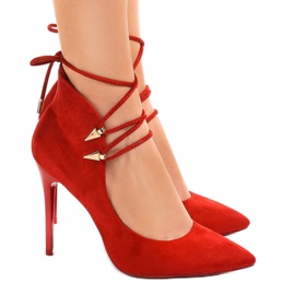 Czerwone czółenka na szpilce wiązane 6251-P