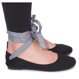 Czarne balerinki z kokardką Acro