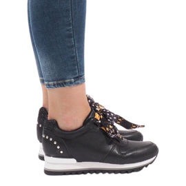 Czarne sportowe trampki na koturnie G-124