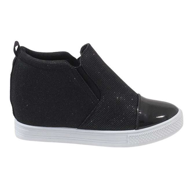 Czarne sneakersy na koturnie DD410-4