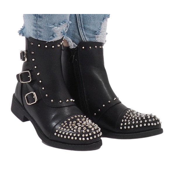 Czarne ocieplane botki z ćwiekami HQ1268