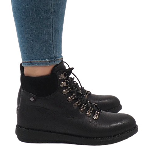 Czarne sznurowane botki ocieplane 3971