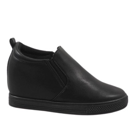 Czarne sneakersy na koturnie DD384-1