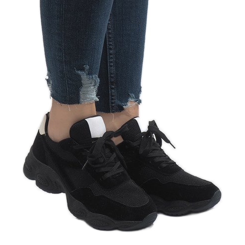 Czarne buty sportowe E-102