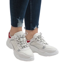 Białe obuwie sportowe YM-31