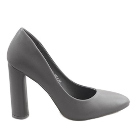 Szare czółenka na słupku LE028