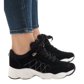 Czarne buty sportowe W5