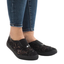 Czarne tenisówki z koronki HC232