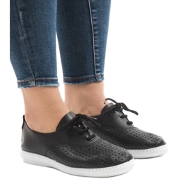 Czarne tenisówki ażurowe HR61116