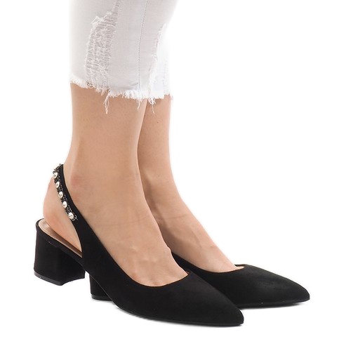 Czarne czółenka na szpilce FM98502-2