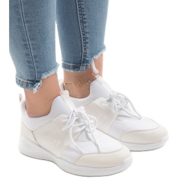 Białe obuwie sportowe trampki BY-069