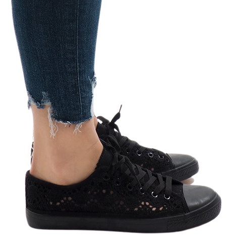Czarne tenisówki z koronki RL-673