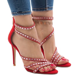 Czerwone sandały na szpilce 9081-9