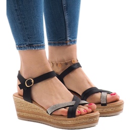 Czarne sandały na platformie WS8816