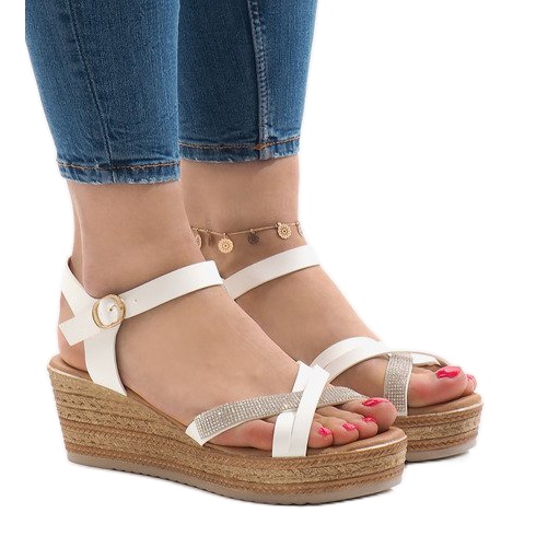 Biały sandały na platformie WS8816 białe