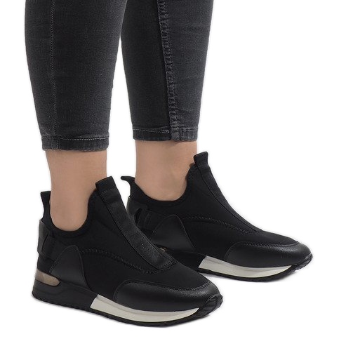 Czarne sneakersy z lycra R-403 białe