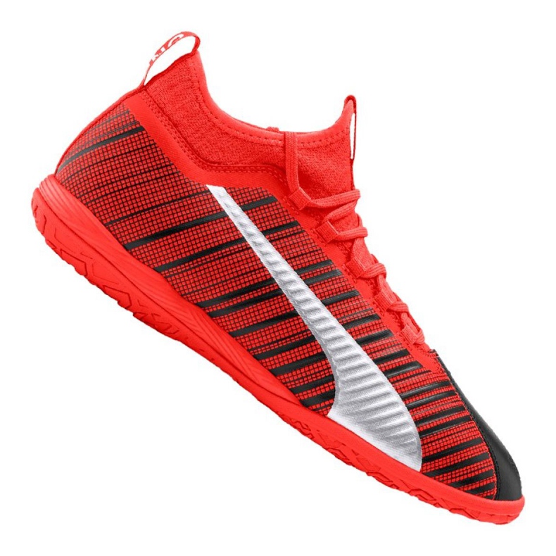 Buty halowe Puma One 5.3 It M 105649-01 wielokolorowe czerwone