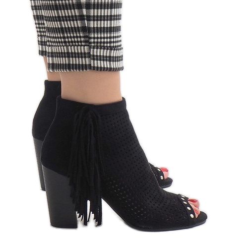 Czarne ażurowe botki boho AF-9