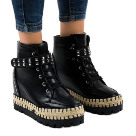 Czarne damskie botki traperki na koturnie AJ-547