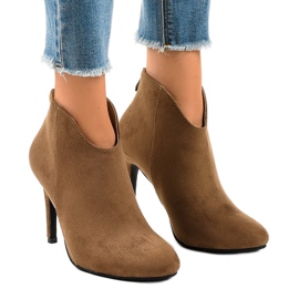 Brązowe botki na szpilce zamszowe AF-02