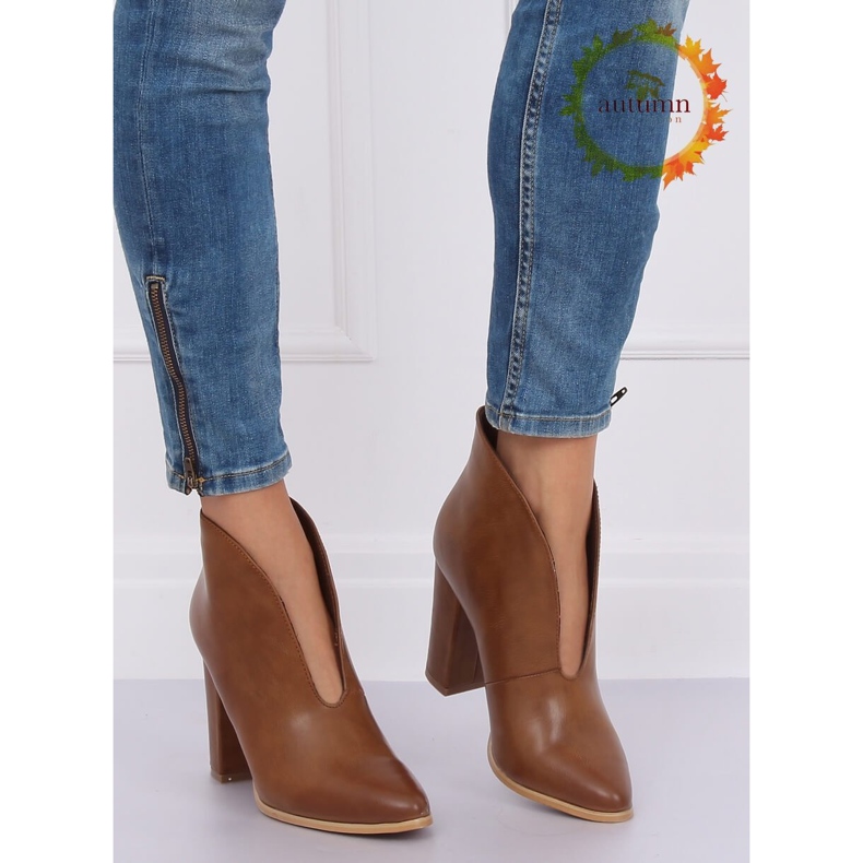 Botki z wycięciem brązowe RB38P Camel