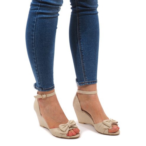 Sandały Na Koturnie F1-43 Beżowy