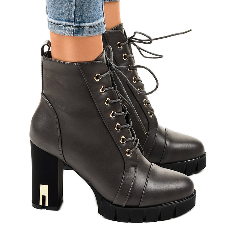 Szare botki na słupku ocieplane na suwak K-9925