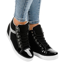 Czarne sneakersy na koturnie z cekinami AN2959