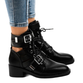 Czarne botki damskie na masywnej podeszwie T195