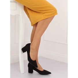 Czółenka na szerokim obcasie czarne KJ-10 Black II-GAT