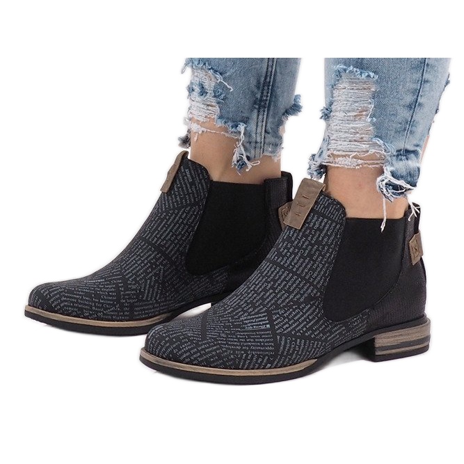 Czarne botki sztyblety HX2U306-1B