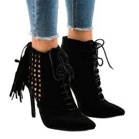 Czarne bogato zdobione botki 11047-1