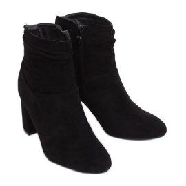 Botki na obcasie klasyczne czarne 9018-7 Black