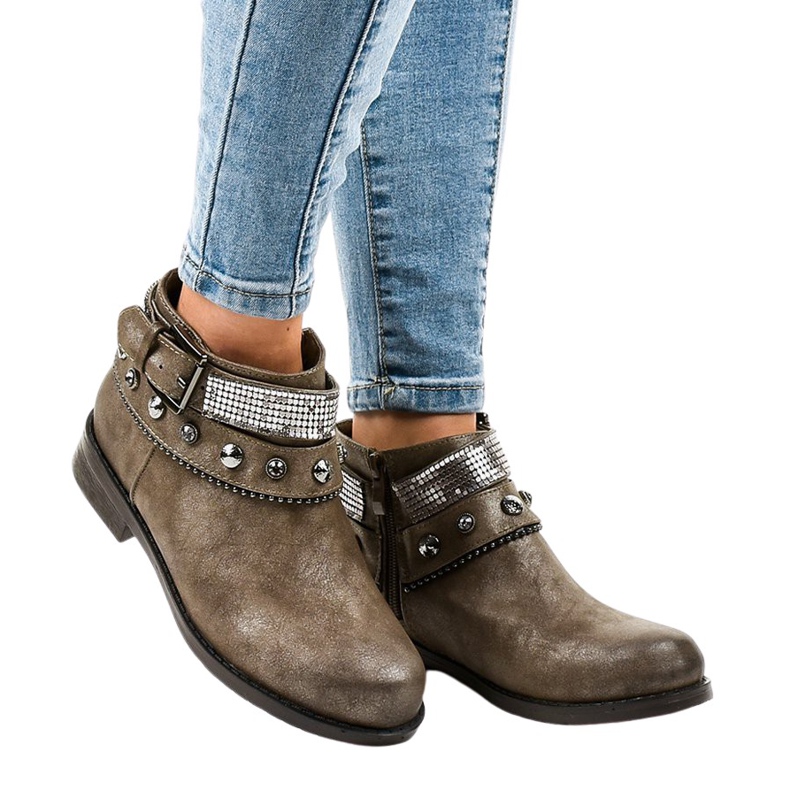 Brązowe botki zdobione na suwak LL178