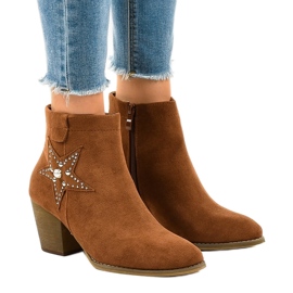 Brązowe zamsz botki na słupku gwiazdka L88-163