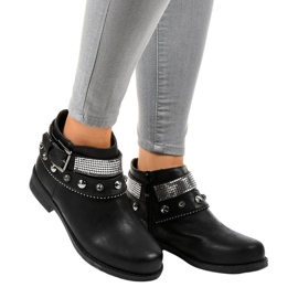 Czarne botki zdobione na suwak LL178