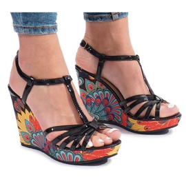 Czarne sandały na koturnie Ibrahim