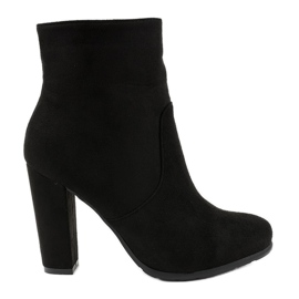 Czarne wysokie botki na słupku F912