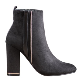 Erynn Zamszowe Botki Z Ozdobnym Paskiem czarne