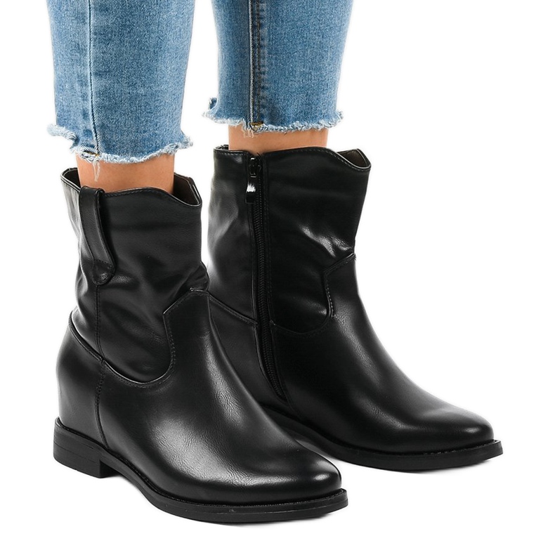 Czarne botki kowbojki ocieplane G-7607