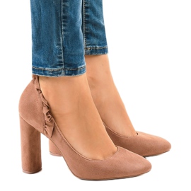 Różowe zamszowe czółenka na obcasie LE037P