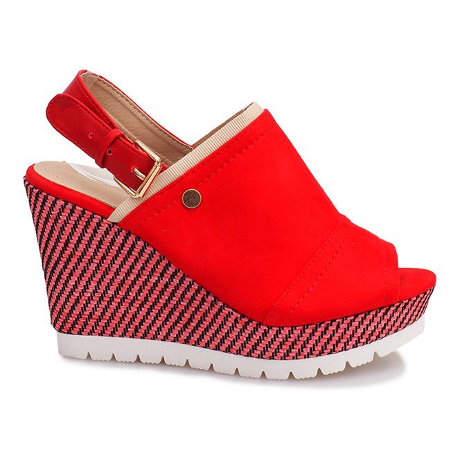 Czerwone sandały na koturnie Holi