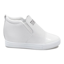 Białe sneakersy na koturnie DD408-2